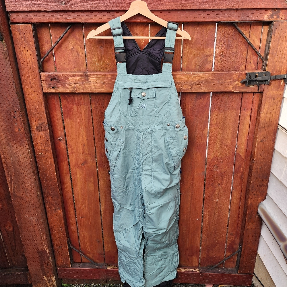 Betty Rides light blue snowboarding overall pants size small